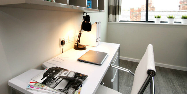 Vita Student Tinlings Desk